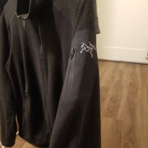 Women's Delta Arcteryx Fleece Zip-up